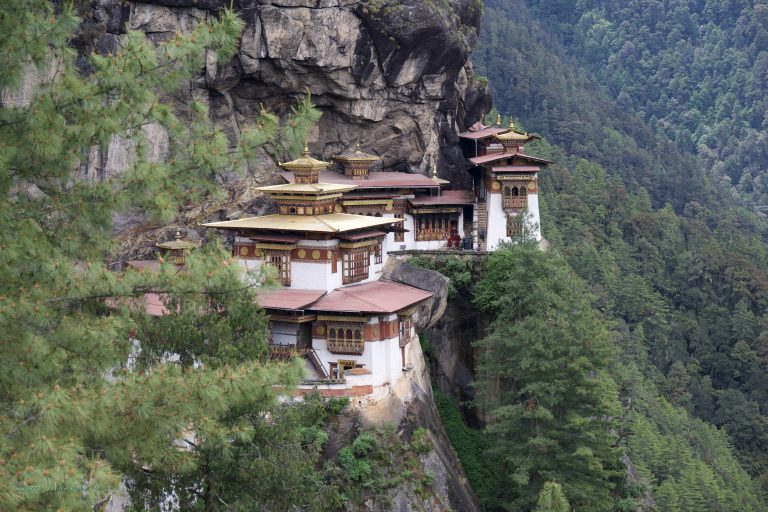 Etiquette for Dzongs & Monasteries